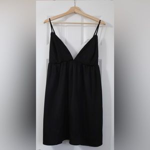Low back strappy sundress in black